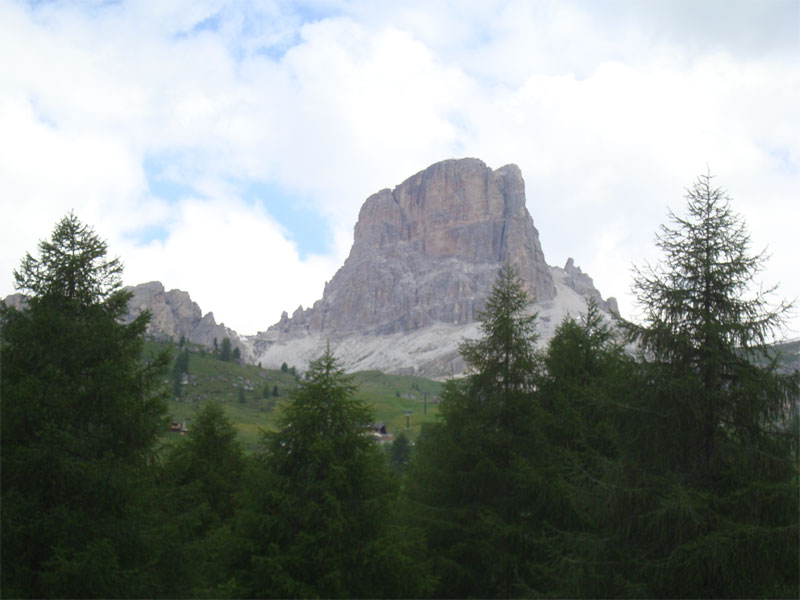 gal/2010/07 - Sella Ronda Bike Day 2010/03_il_mega_giro del sabato/9verso-il-giau_01.jpg